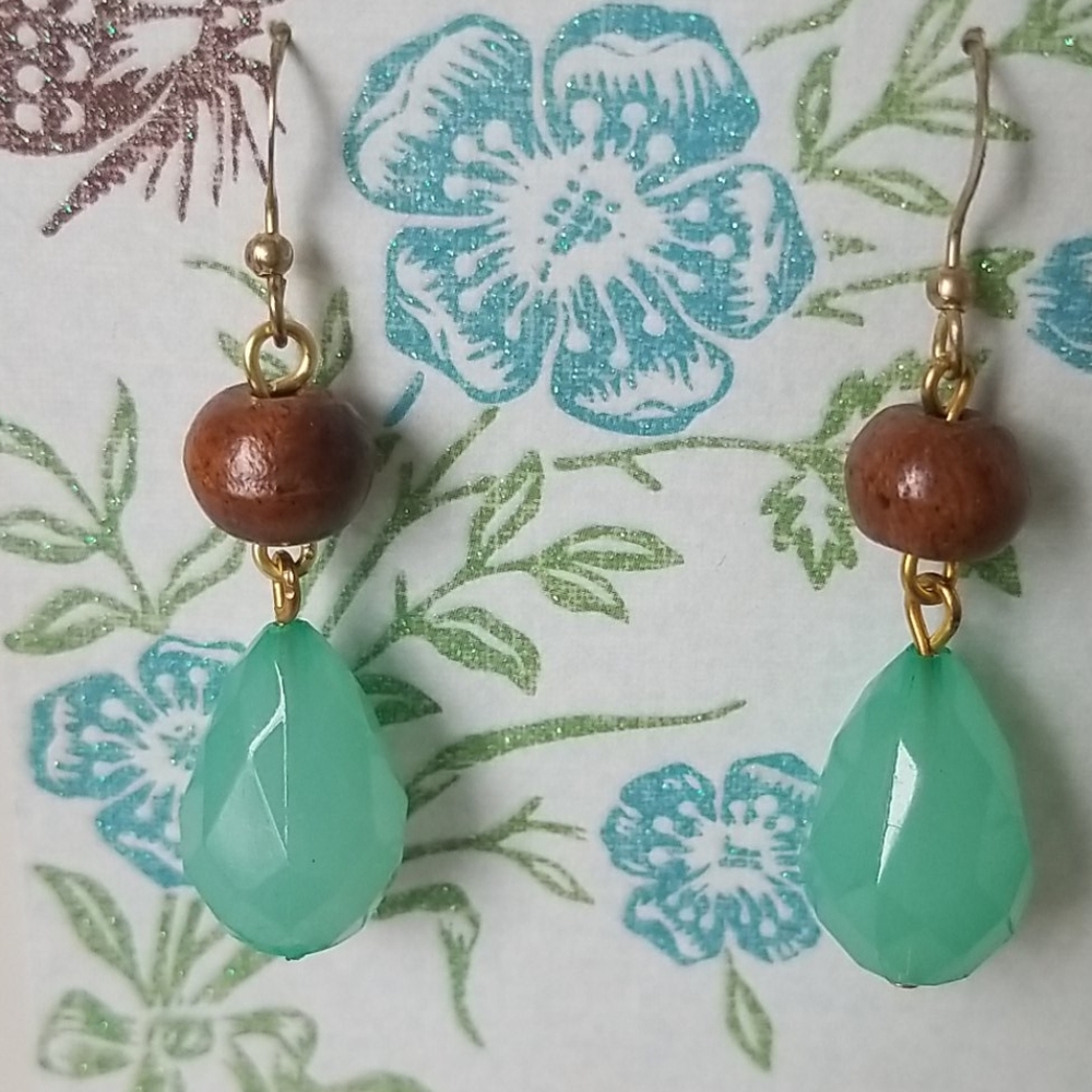 🎀3/$20 Handmade pair of earrings